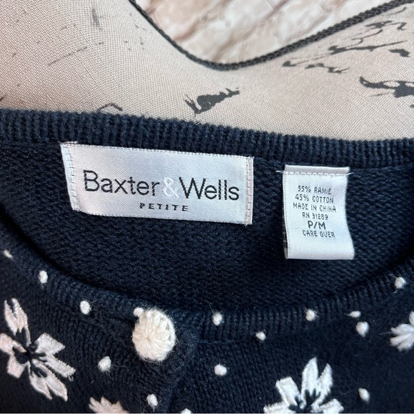 Baxter & Wells Christmas Snowflake Snowman Embroidered Cardigan Sweater Petite M - Picture 6 of 6